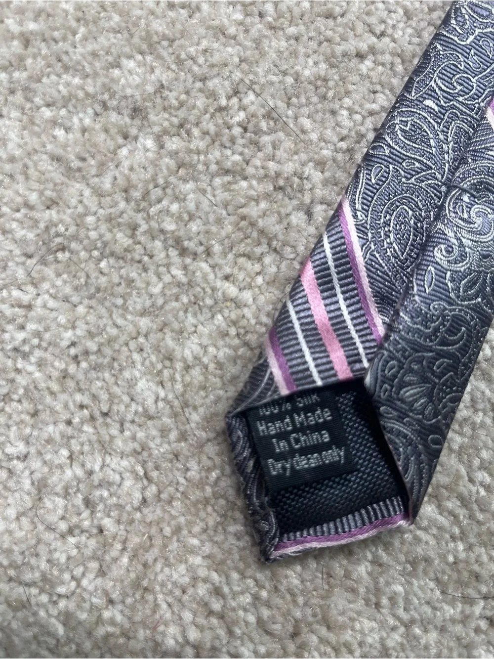 Pronto Uomo Classic Men's Paisley Stripe Tie in Navy and Pink